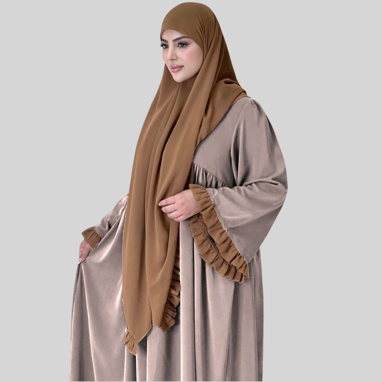 Abaya Hauran avec Foulard à Volants – Votre Choix Idéal